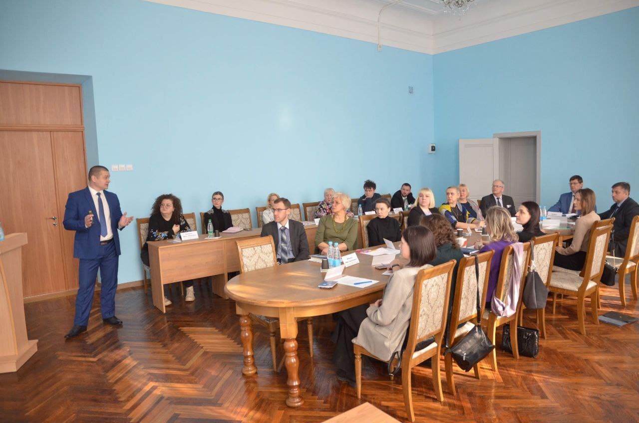 Представители университета приняли участие в заседании круглого стола